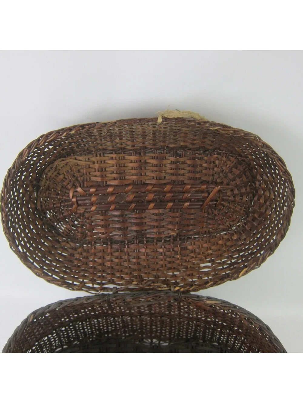 Vintage Wicker Basket Lid Handles Amish Kavli Sket 15